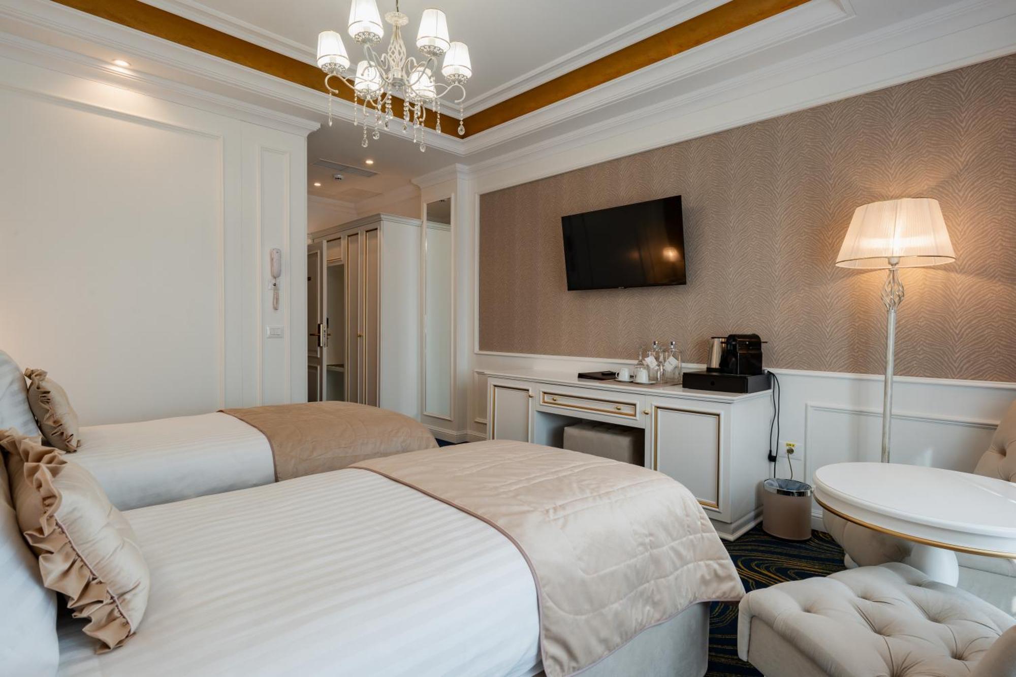 Hotel Noblesse Boutique&Spa Râmnicu Vâlcea Exterior foto