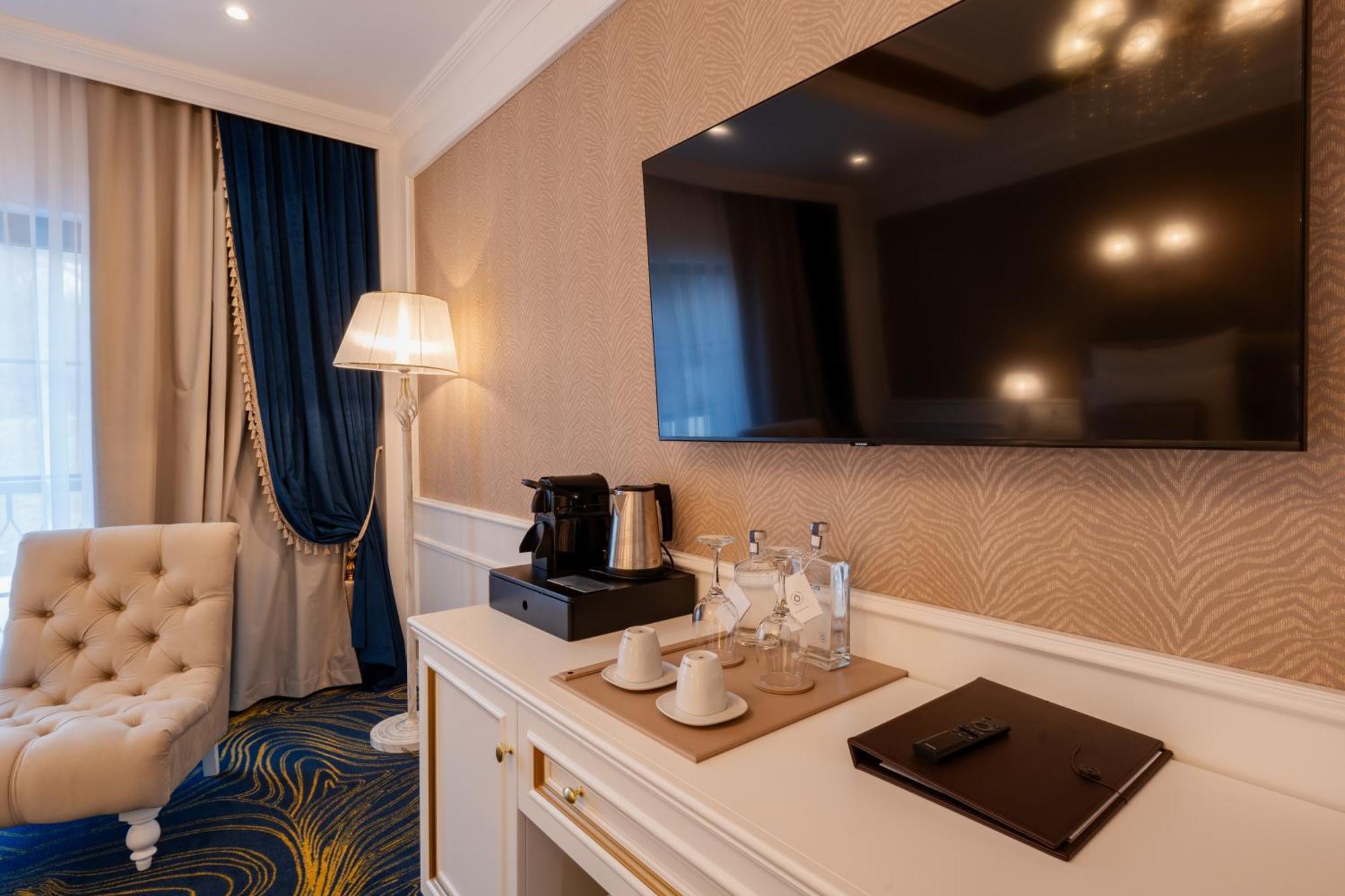 Hotel Noblesse Boutique&Spa Râmnicu Vâlcea Exterior foto