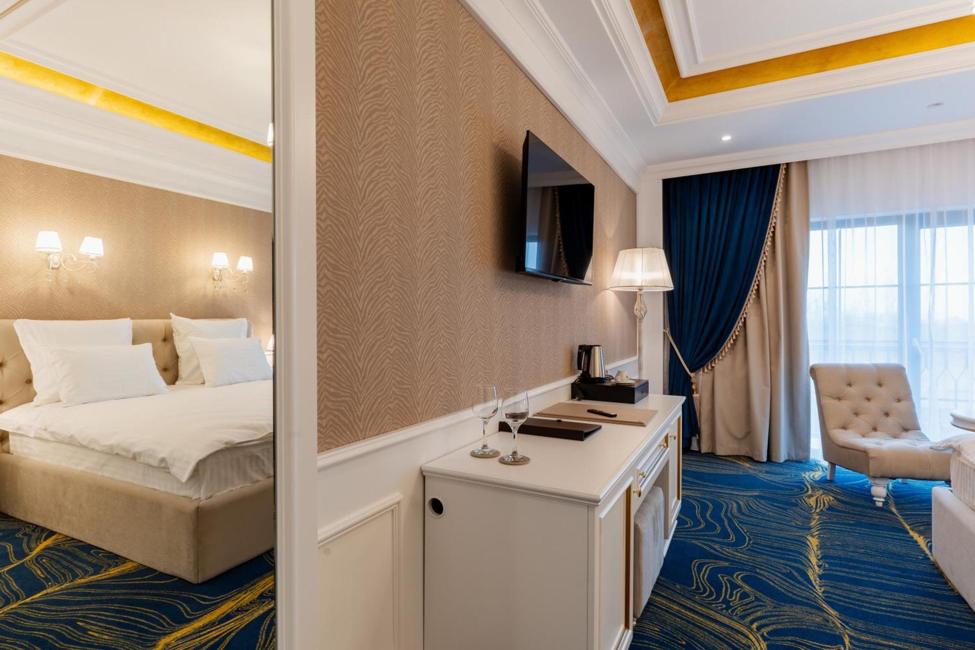 Hotel Noblesse Boutique&Spa Râmnicu Vâlcea Exterior foto